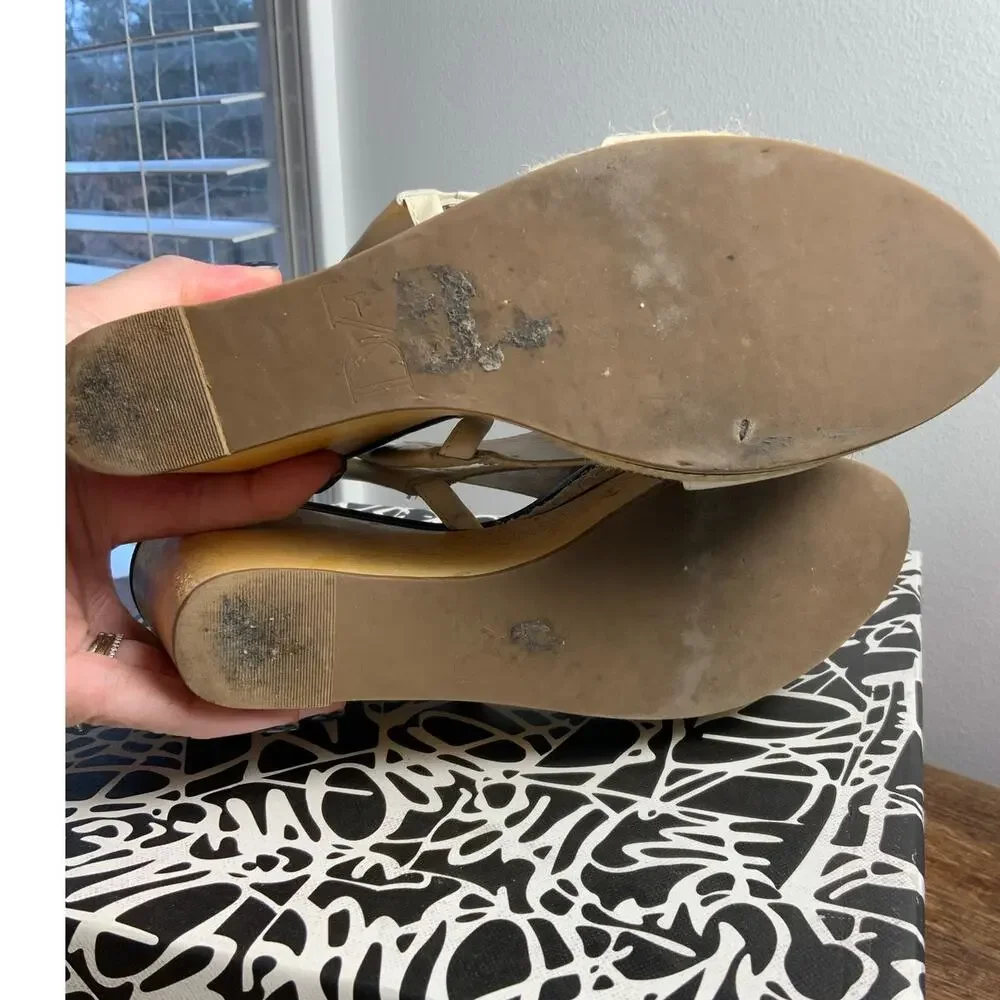Diane Von Furstenberg comfort wedge